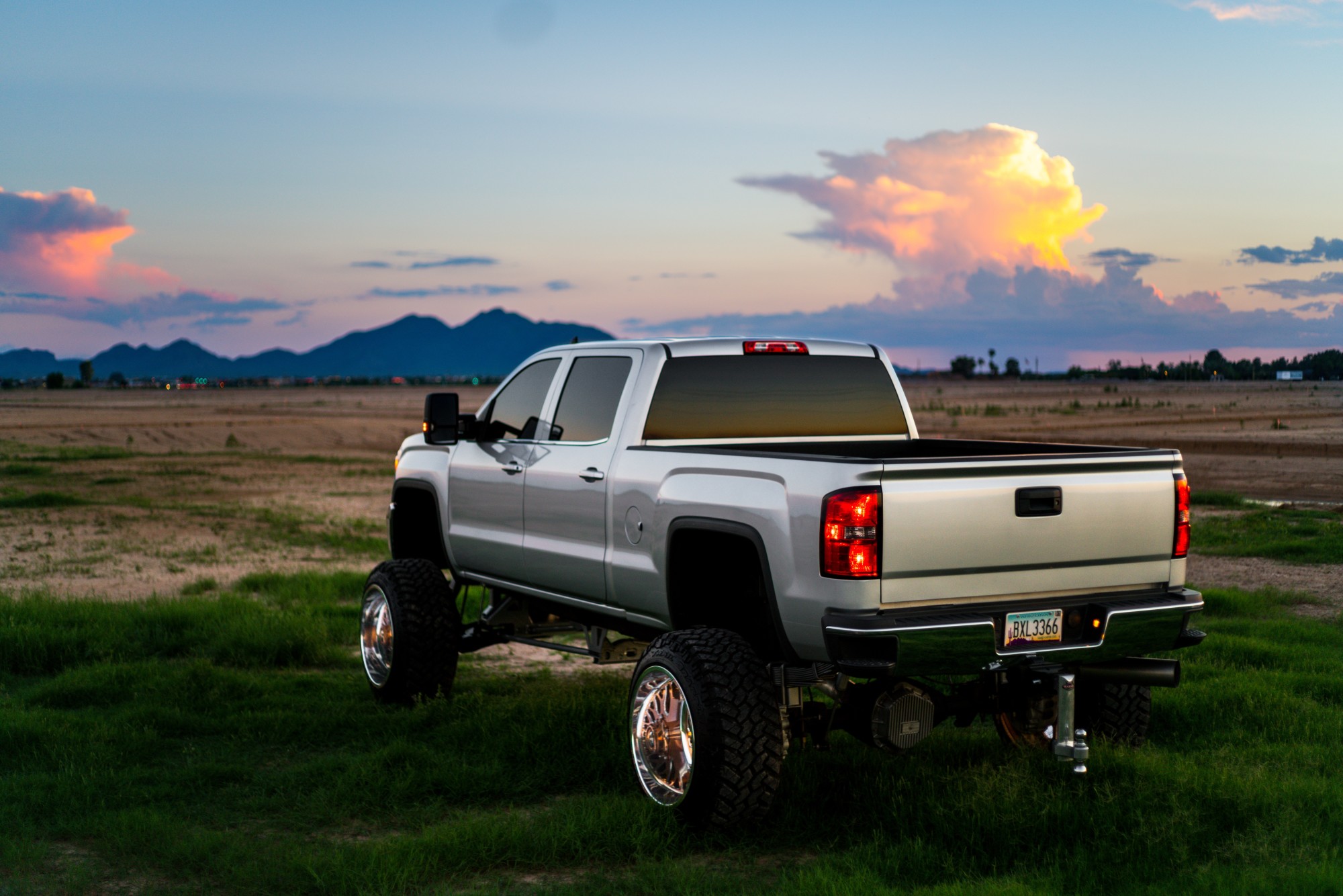 Upgrade Your Ride with OUTLAW Off-Road’s Truck Parts & Accessories